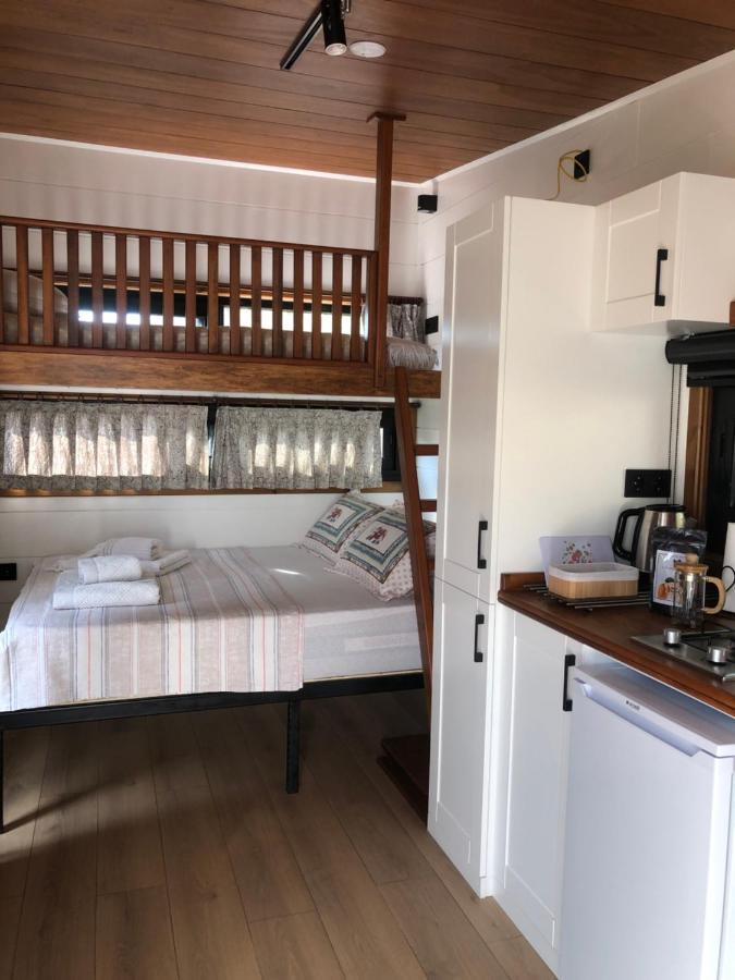 フェティエ Tiny House Kayakoey Narヴィラ エクステリア 写真